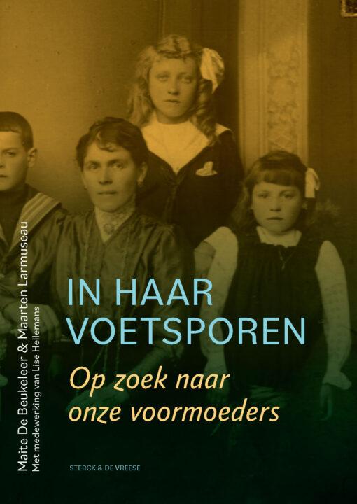 Boek cover: In haar voetsporen